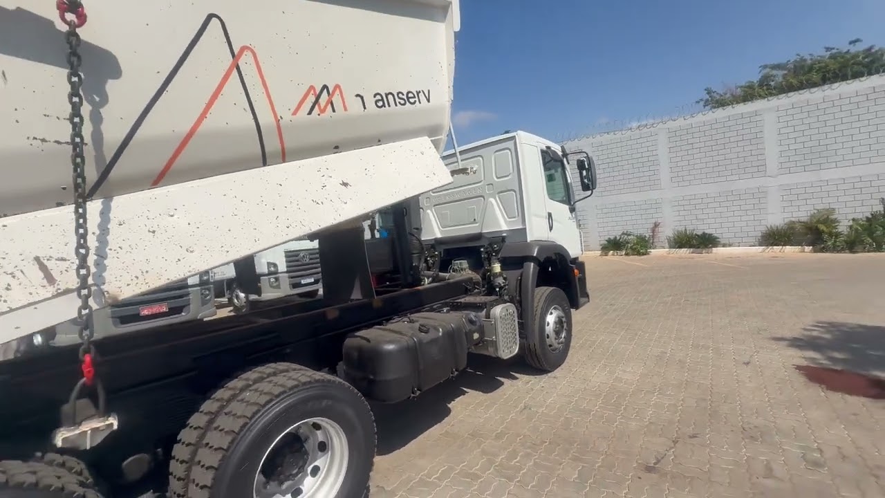 Vw 31330 ano 2018 Cacamba rosseti