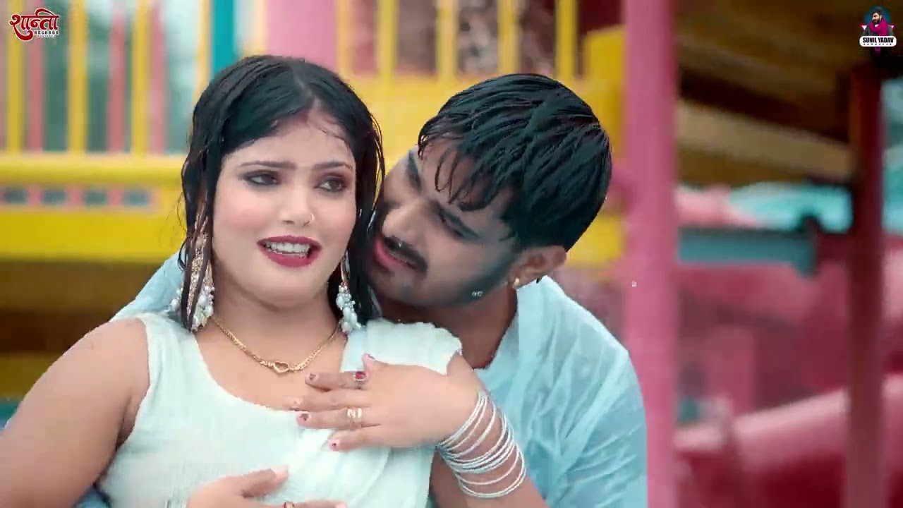 #Video | बारिश मे माजा ले ल | Desi Deepak Yadav, Savita Yadav | Barish Me Maja Le La | Bhojpuri Song