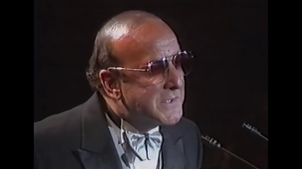 Clive Davis & Cecil Franklin Accept on Aretha Franklin's Behalf | 1987 Induction