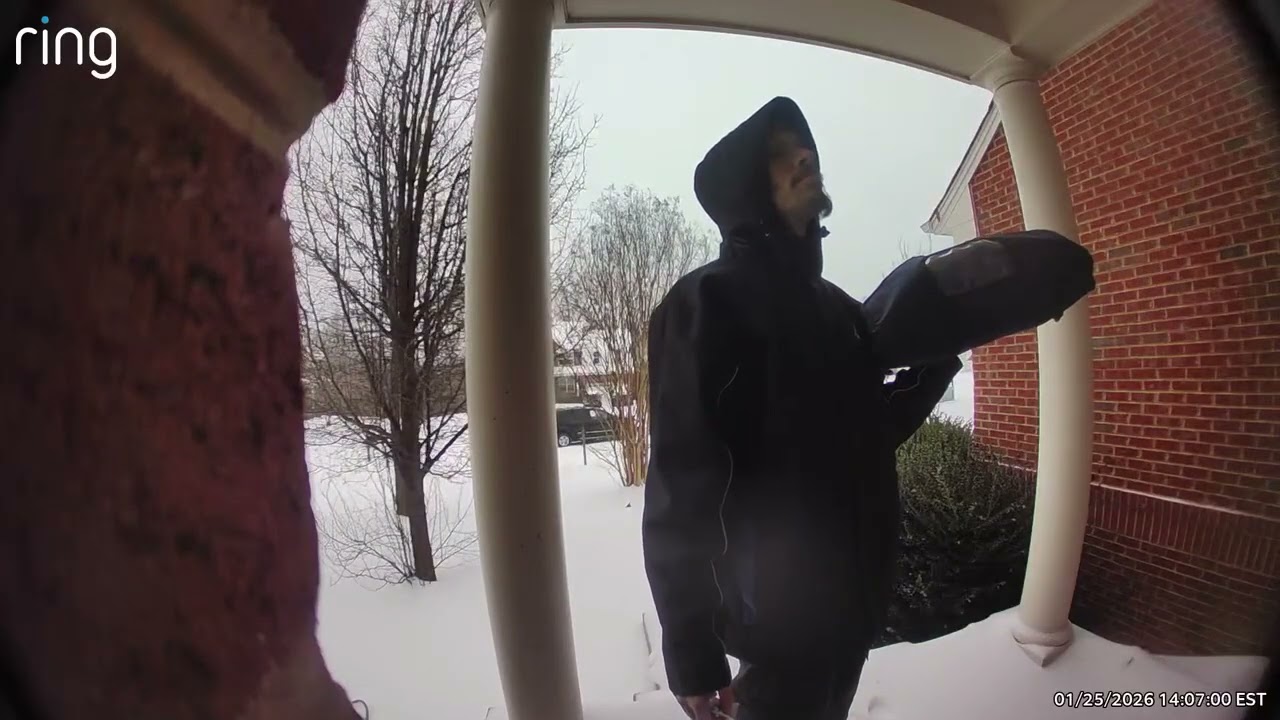 Bryan's Rd Maryland Dominos drivers snatches paid recipe and refused the pizza over a tip 