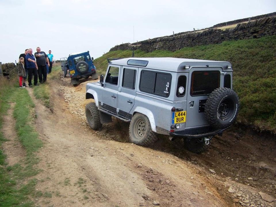 Green laning in 4x4 Land Rovers in the Oldham/Holmfirth/Uppermill/Saddleworth area