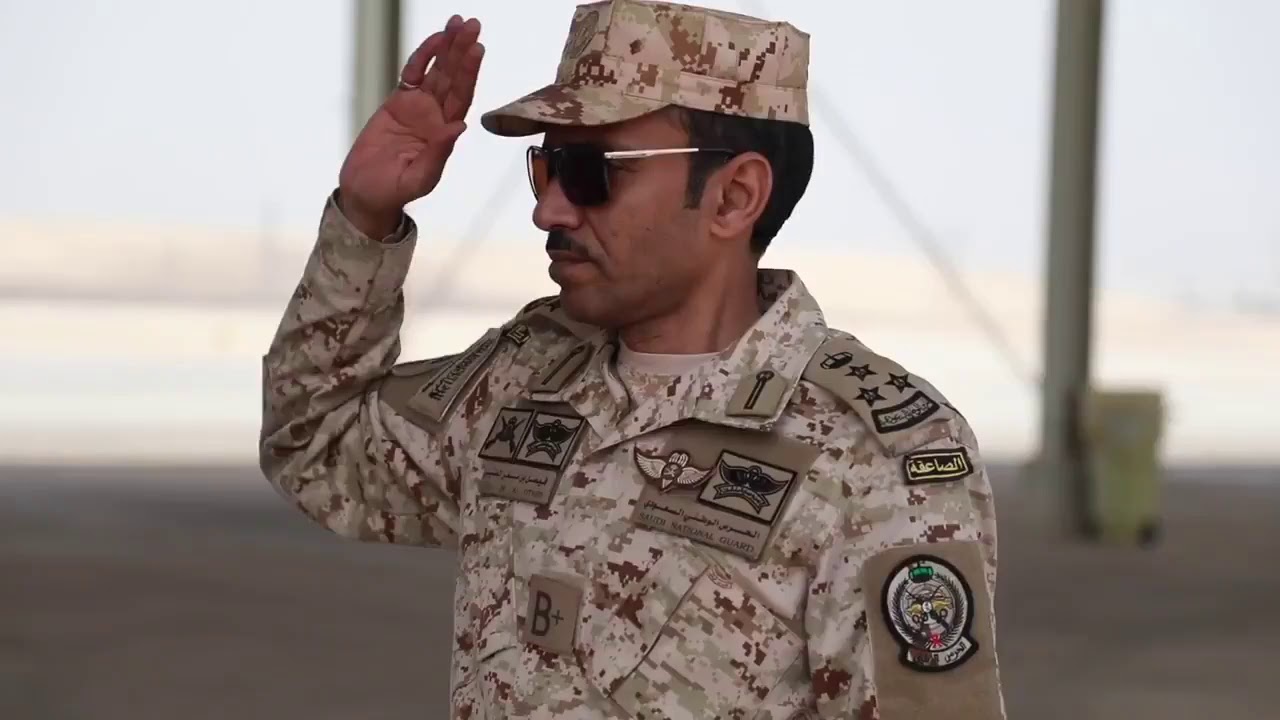 الحرس الوطني يستعرض فنون القتال بفرضيات الاقتحام الجوي بمطار 