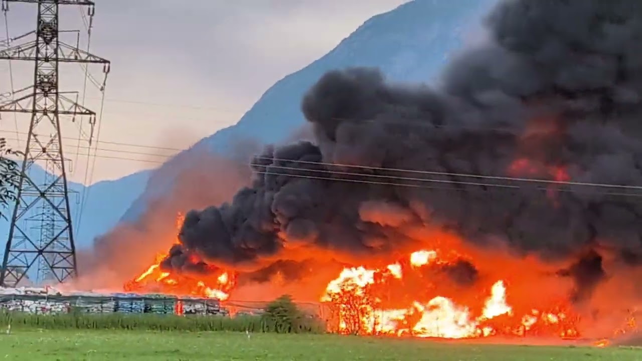 Großbrand Fa. Rossbacher - 28.06.2025
