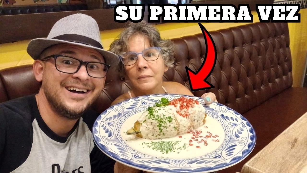 Mi mamá probó su primer CHILE en NOGADA en México. ¿Está triste? ¿Por qué se regresa a Cuba? 🥺