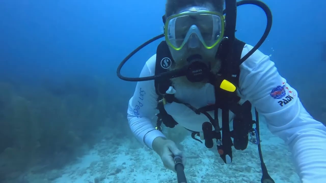 Belize Scuba Diving at Ambergris Cay
