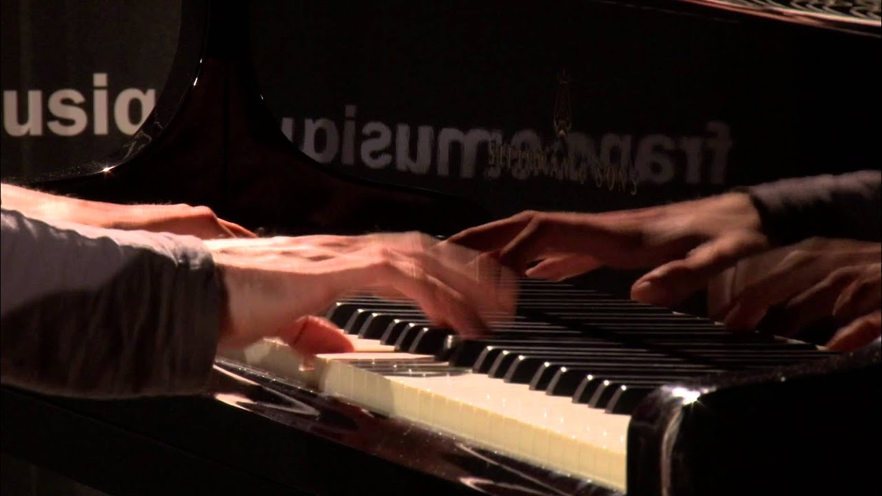 Schubert : Impromptu Op. 142 n&deg;2, par Adam Laloum