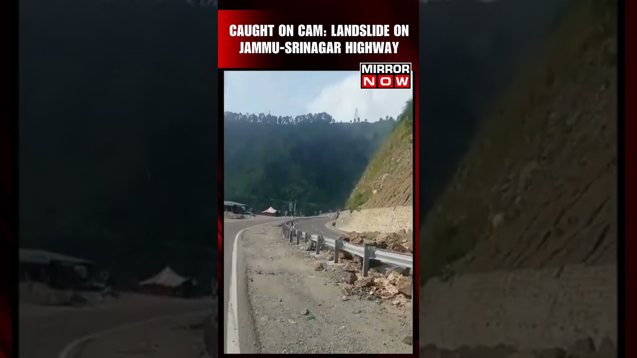 J&K News: Landslide Struck Jammu-Srinagar National Highway in Ramban | Viral Video