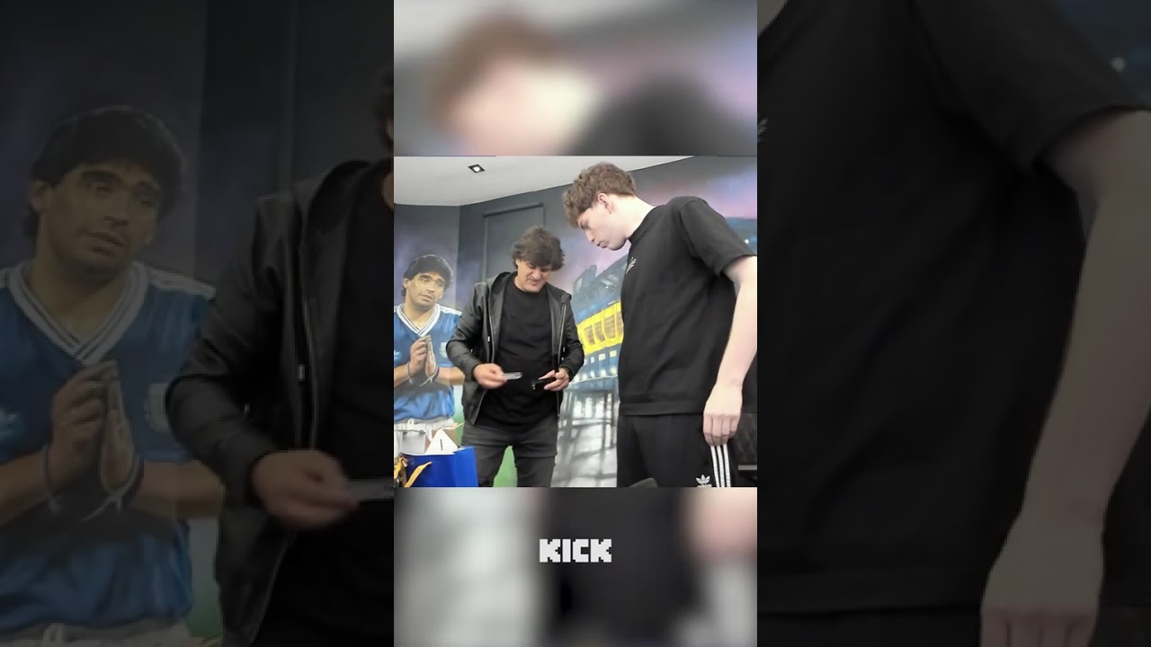 DAVOO XENEIZE LE DA REGALOS DE BOCA A CIRO MARTINEZ #kick #argentina ...