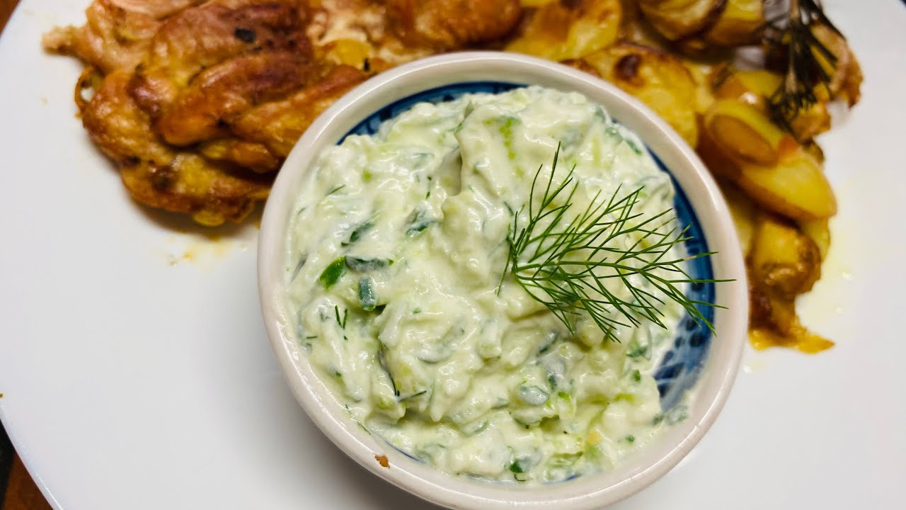 Salsa greca con cetrioli e yogurt