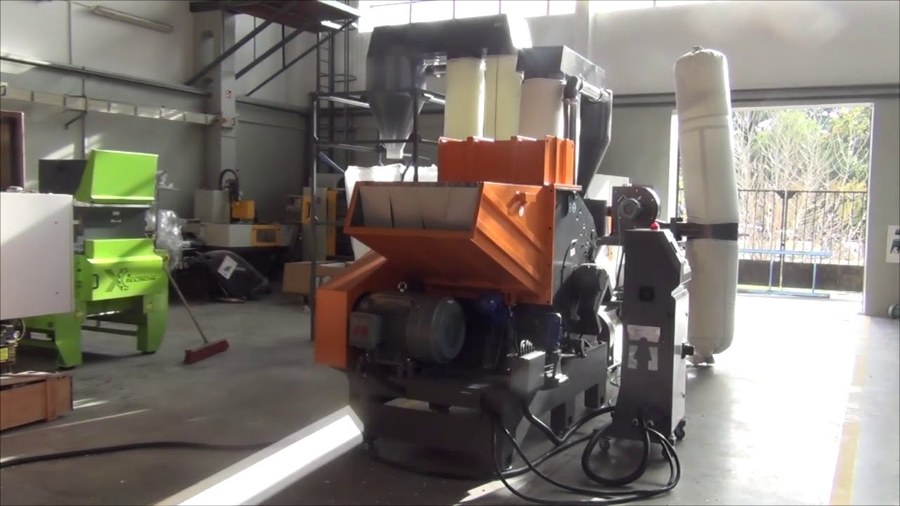 Recykling profili PVC. Samodzielny system recyklingu profili i rur z PVC + odpylanie