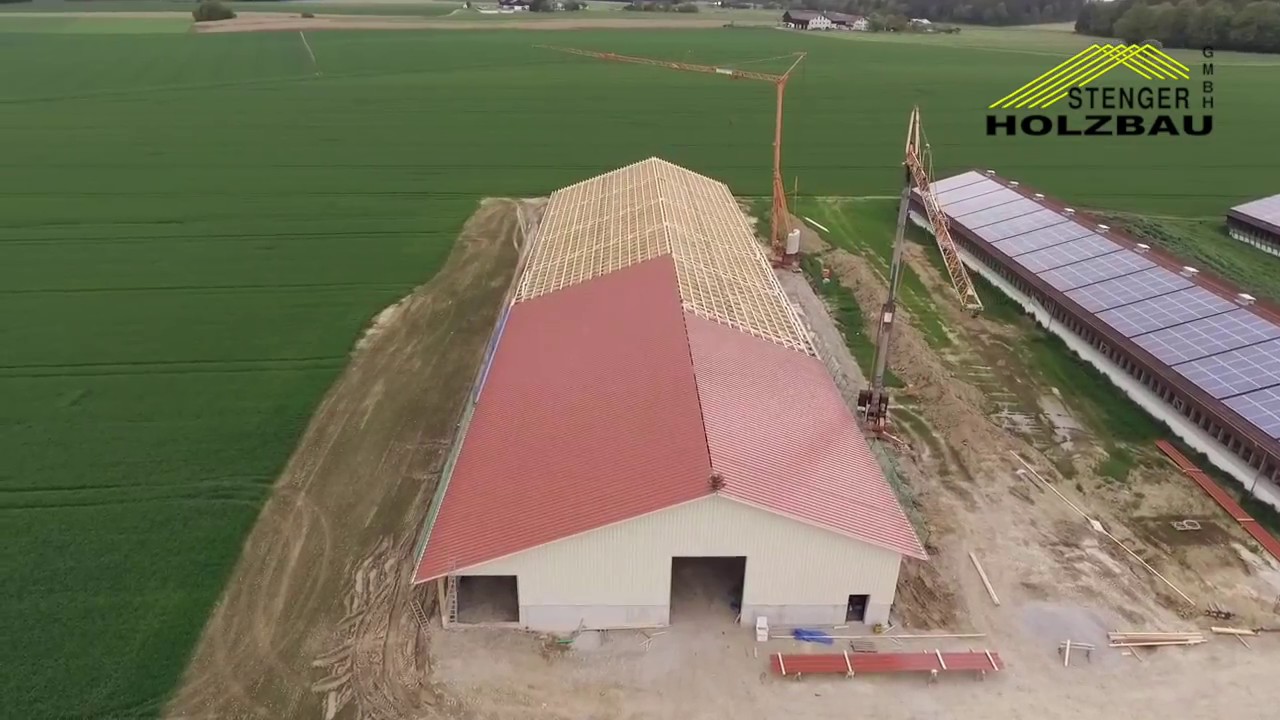 Holzbau Stenger | Putenstall mit Kaltscharrraum Dachkonstruktion mit Nagelplattenbinder