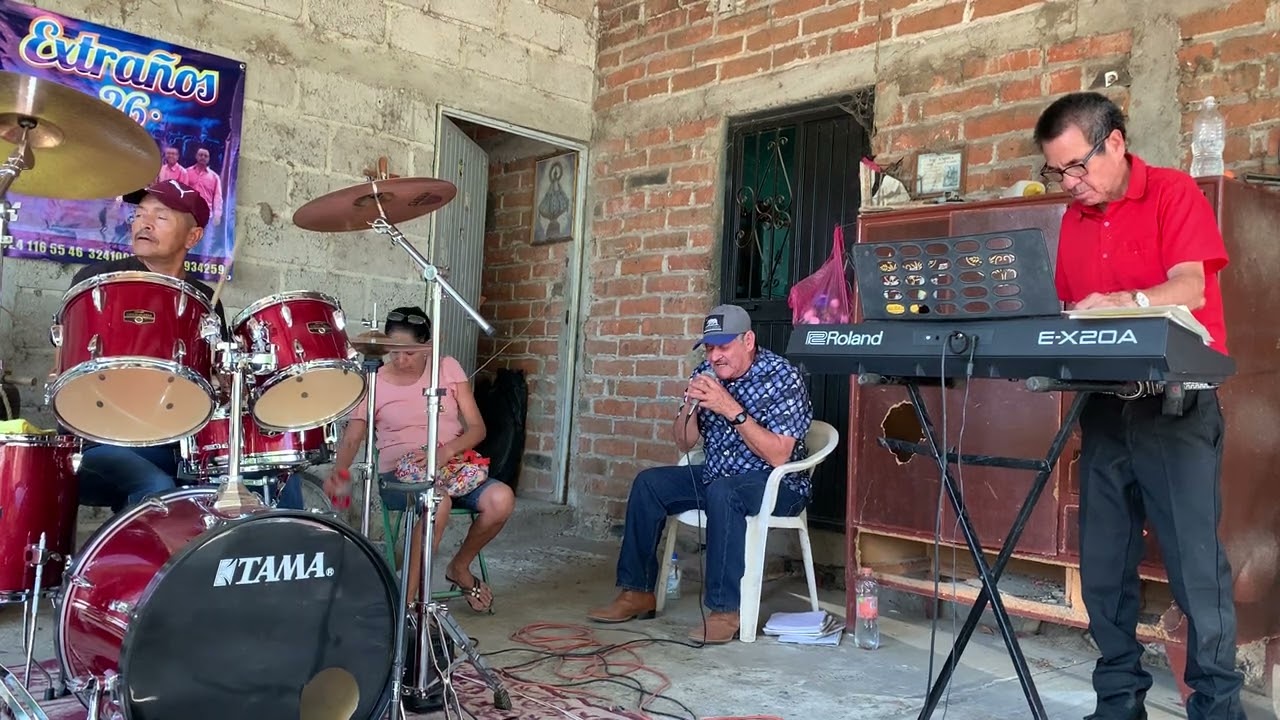 El corrido de tacho febronio espinosa grupo los extra&ntilde;os de Nayarit