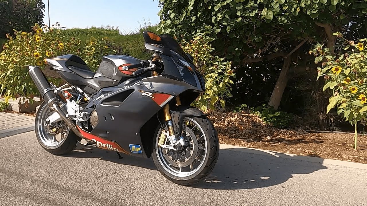 First Ride - Aprilia RSV 1000R Factory  - V-Twin Power!