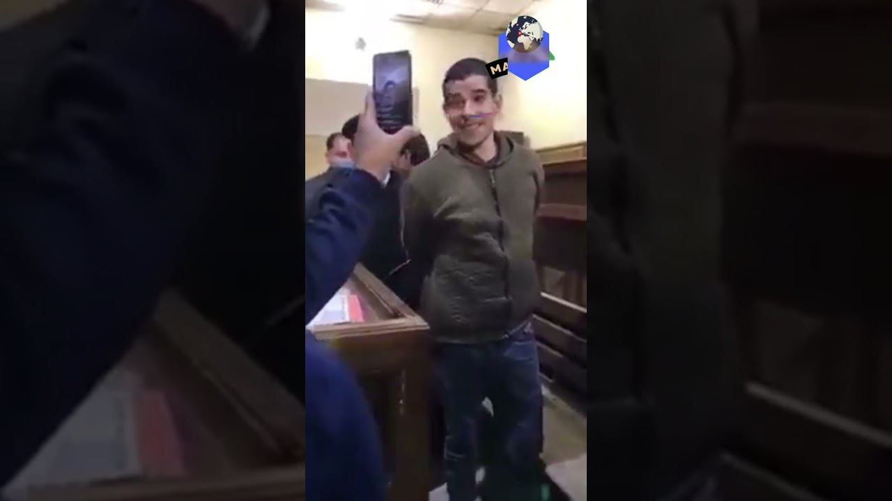شاب متصالح أوى مع نفسه .. شوف بيرد على القاضي أزاى ؟!