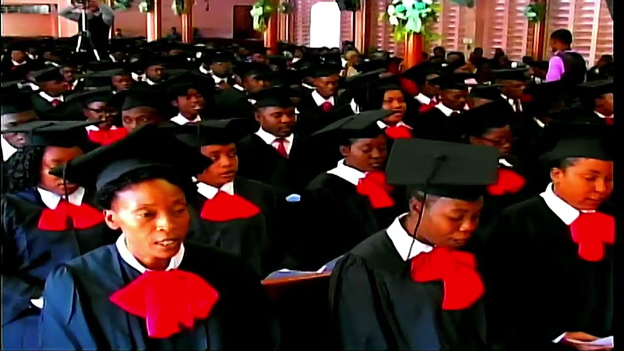 Cérémonie de Graduation du Séminaire Théologique de l'Eglise de Dieu en Haiti du 24 Février 2022
