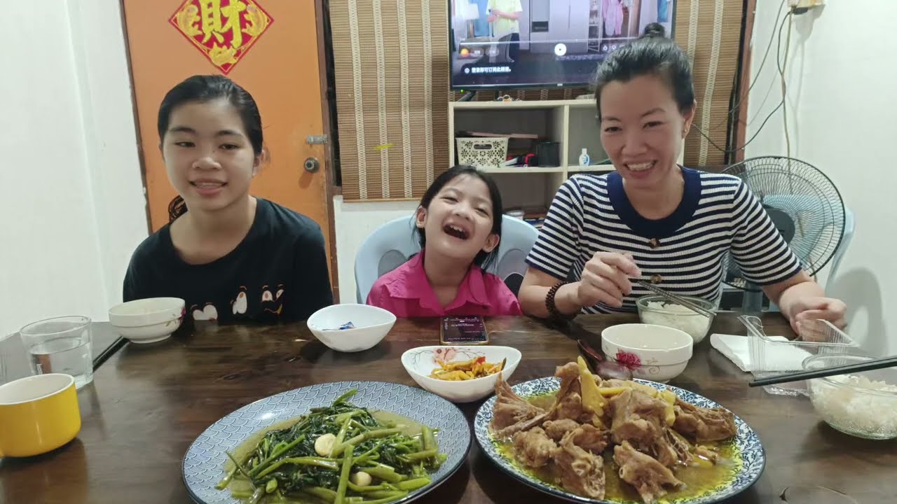 Vlog #vịt kho gừng  rau muống sào, cuộc sống malaysia