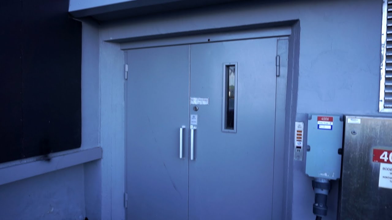 Epic Motor! 1970s Reber Schindler R-series traction freight elevator @ Tollbugata 13, Bod&oslash;, Norway