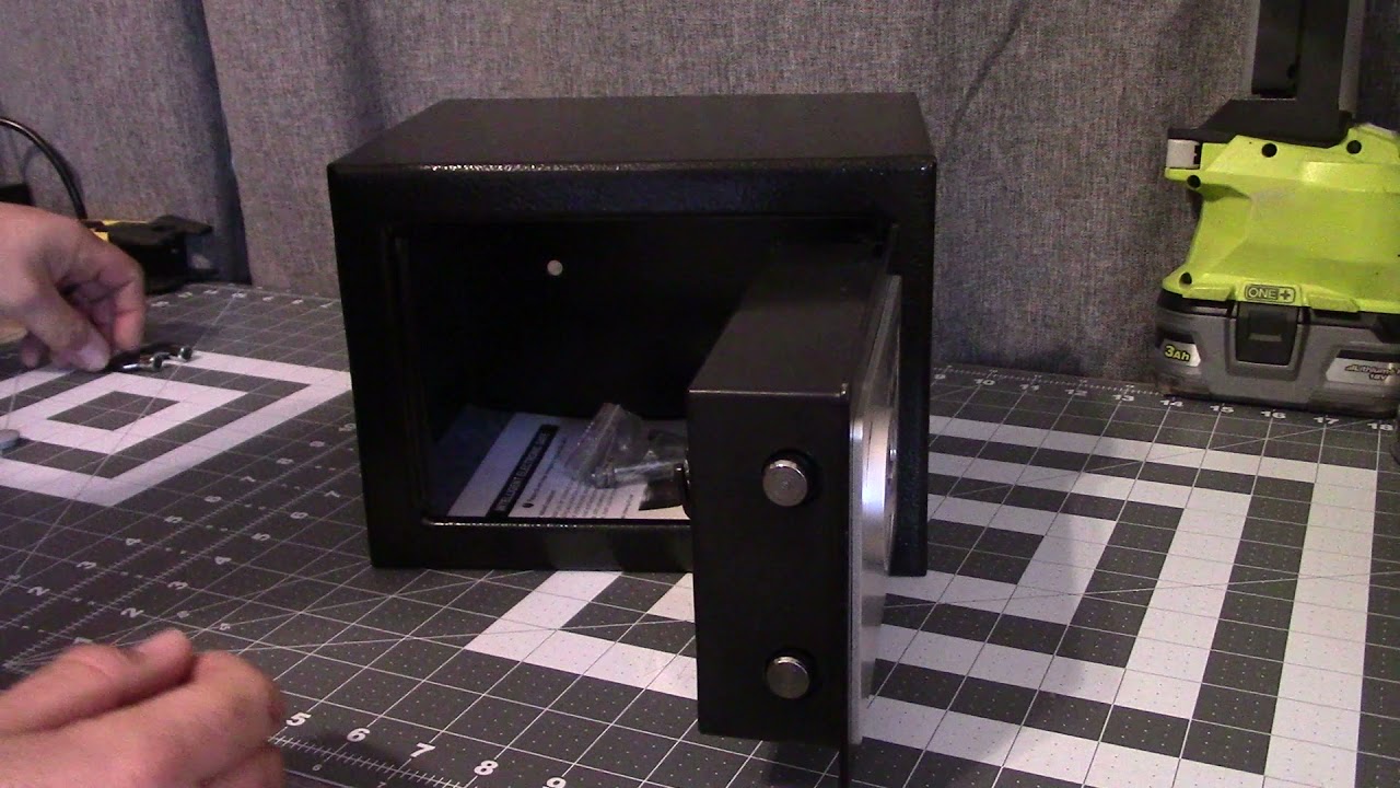 small safe overview
