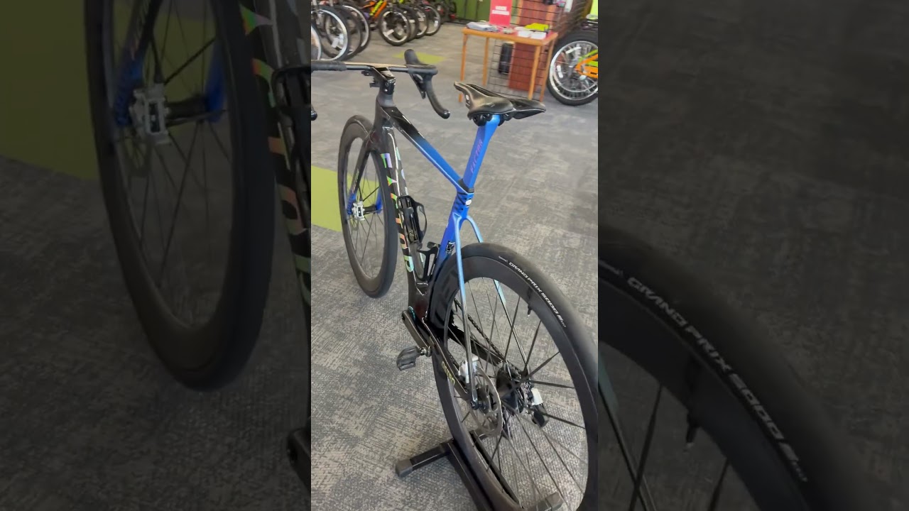 2025 Factor Ostro VAM Icon Blue 52cm with SRAM Red and #cadex wheels #sramred #factorbikes #cadex