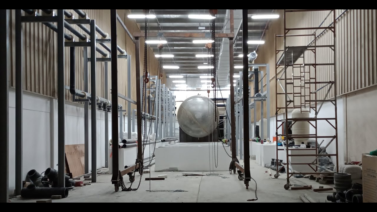 Chilled water buffer tank installation