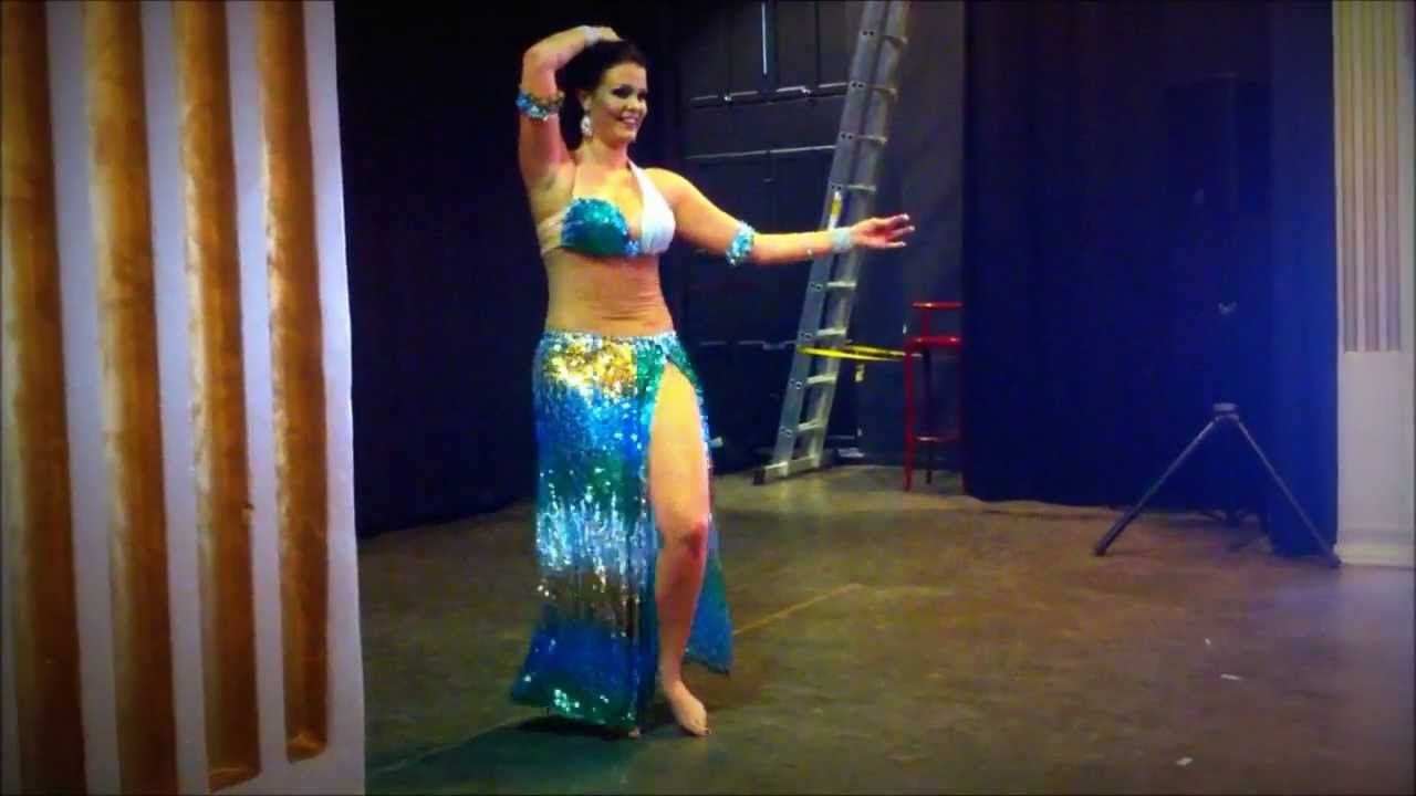 Magdans / Orientalisk dans / Bellydance på tjejmässan i Malmö 2013 www.magdansos.com