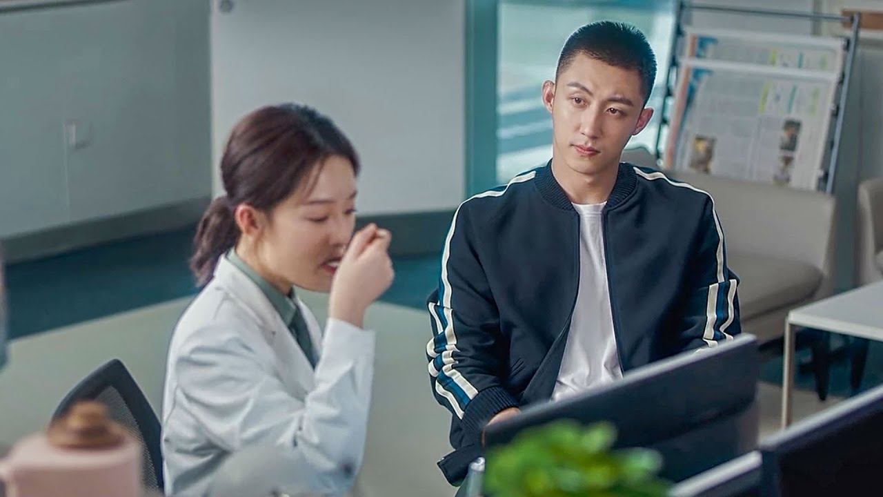 ซินเดอเรลล่าทำงานล่วงเวลา และซีอีโอยังทำอาหารอร่อยๆ ให้เธอด้วย!