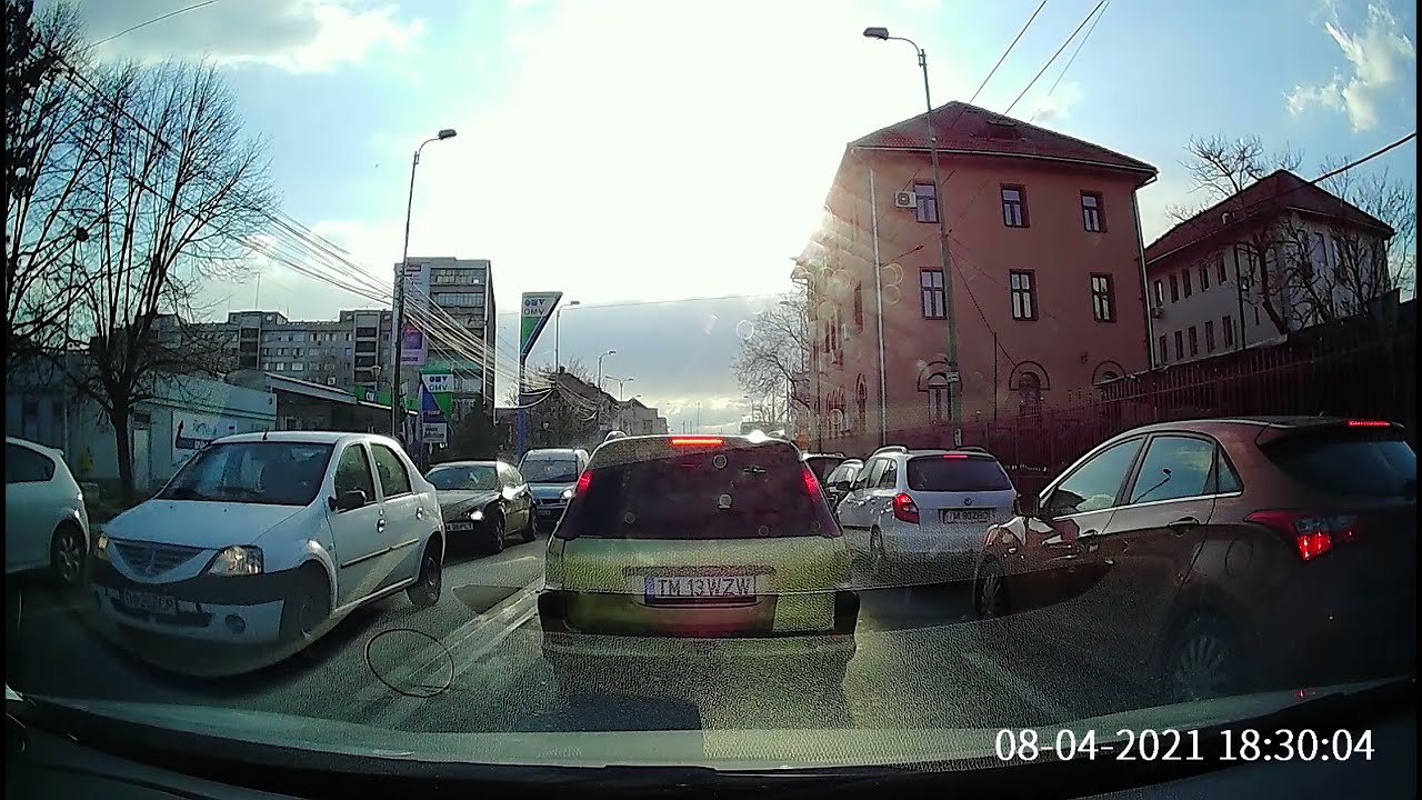 Traseu: Sens Giratoriu Marasti - Parcul Botanic - Piata 700  - Gara de Nord Timisoara. Aglomeratie