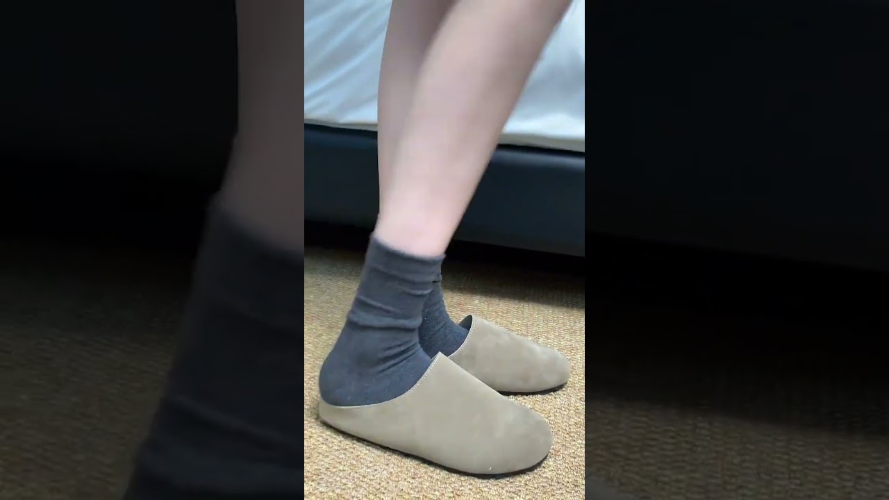 “Distributors Welcome – Premium Socks, Global Shipping!” 