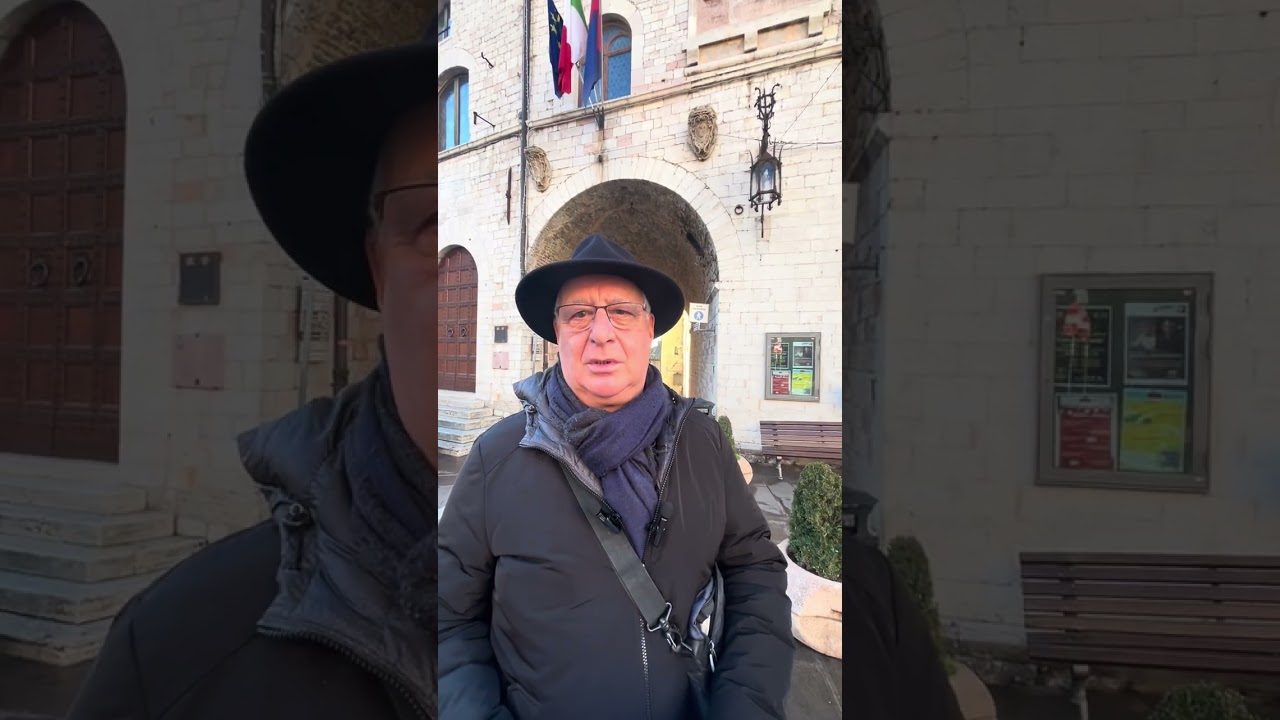Leggiamo la Piazza di Marco Cioccoloni 