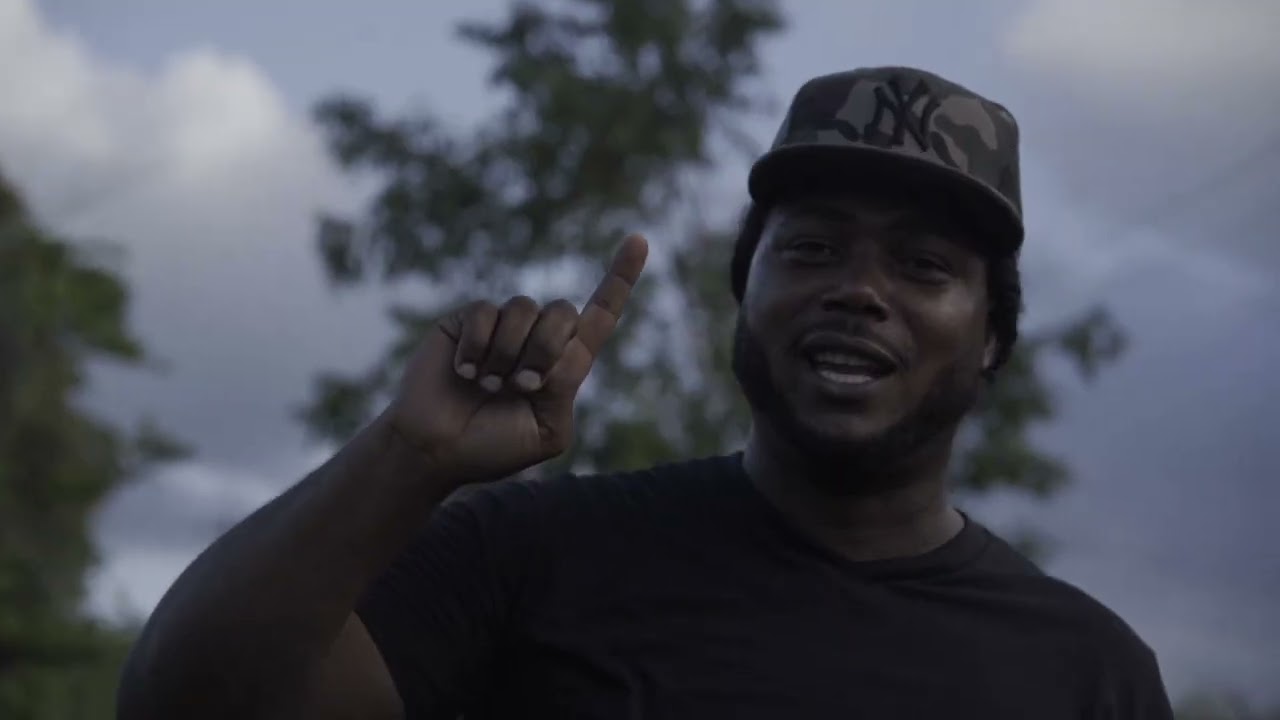 AKBWOY - FADE AWAY (OFFICIAL MUSIC VIDEO)