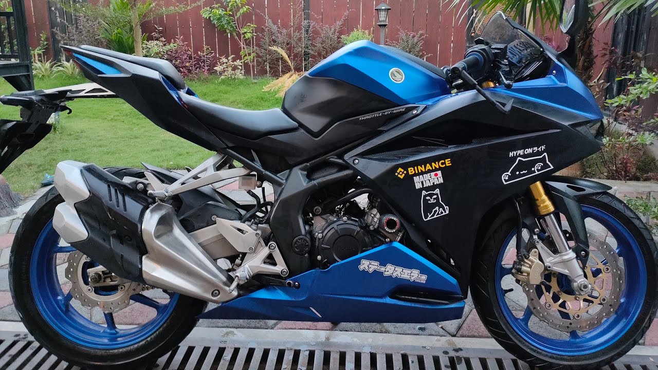 HONDA CBR 250RR Black 