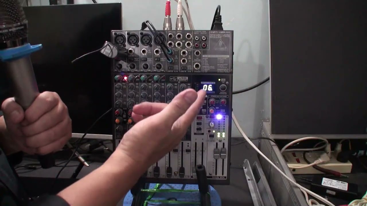 Mixer Behringer Xenyx X1204usb - Giá 2700k - Zalo 0902536313