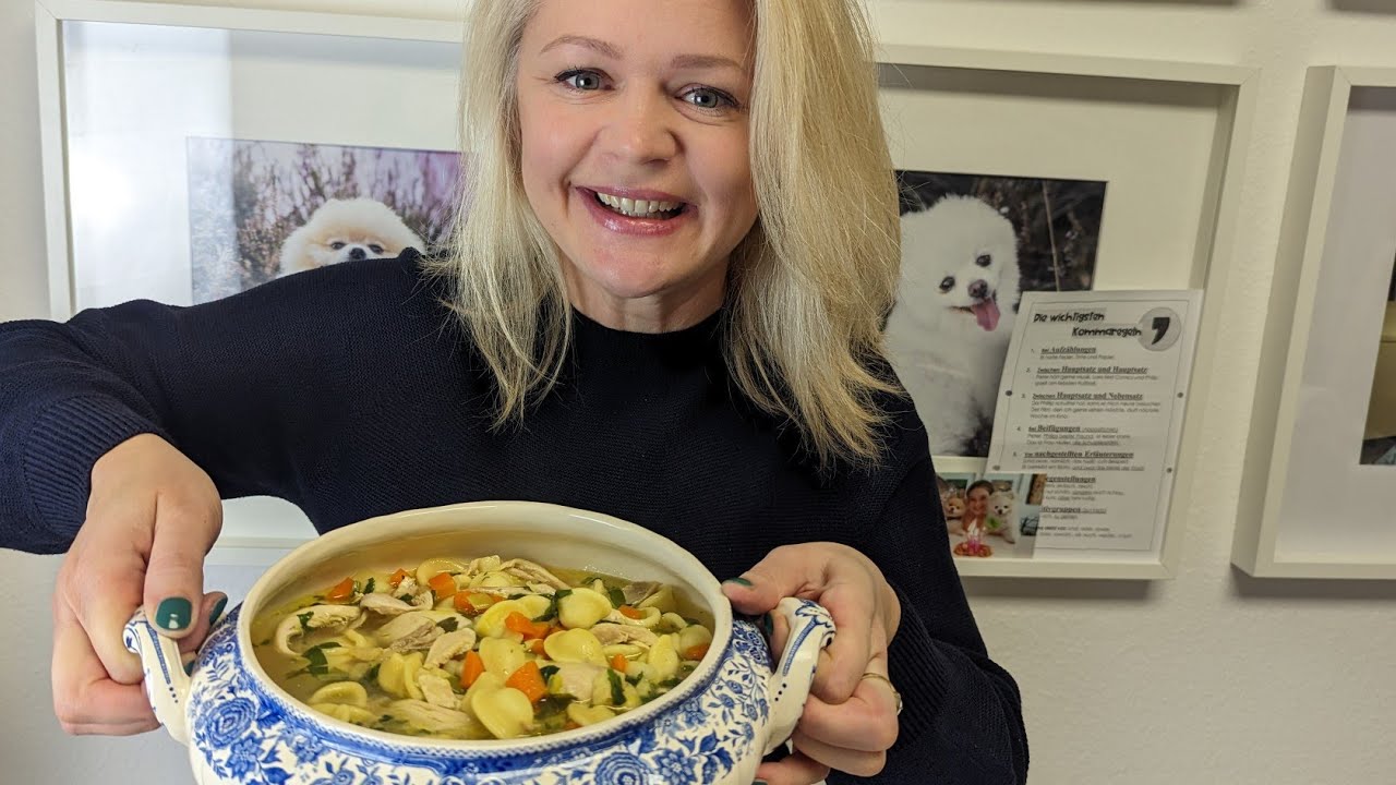 Hühner-Nudel-Suppe - herzerwärmend ❤️ lecker und einfach Suppen Rezept