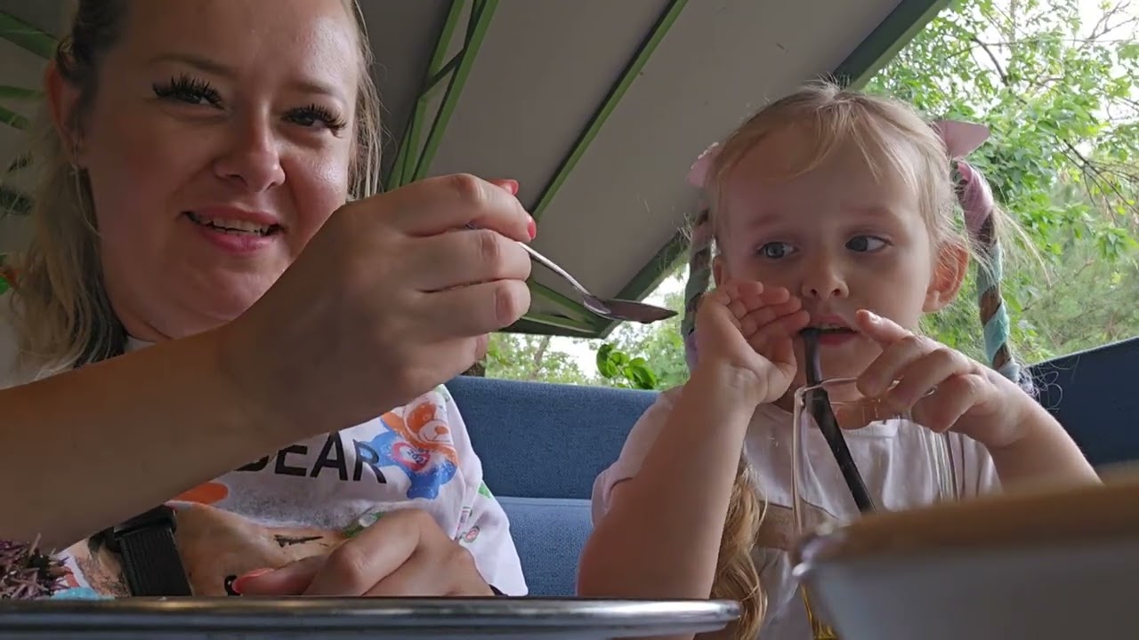 🦪 Алиса в деле: гастрономическое приключение в ресторане! / We try sea urchin and other delicacies!