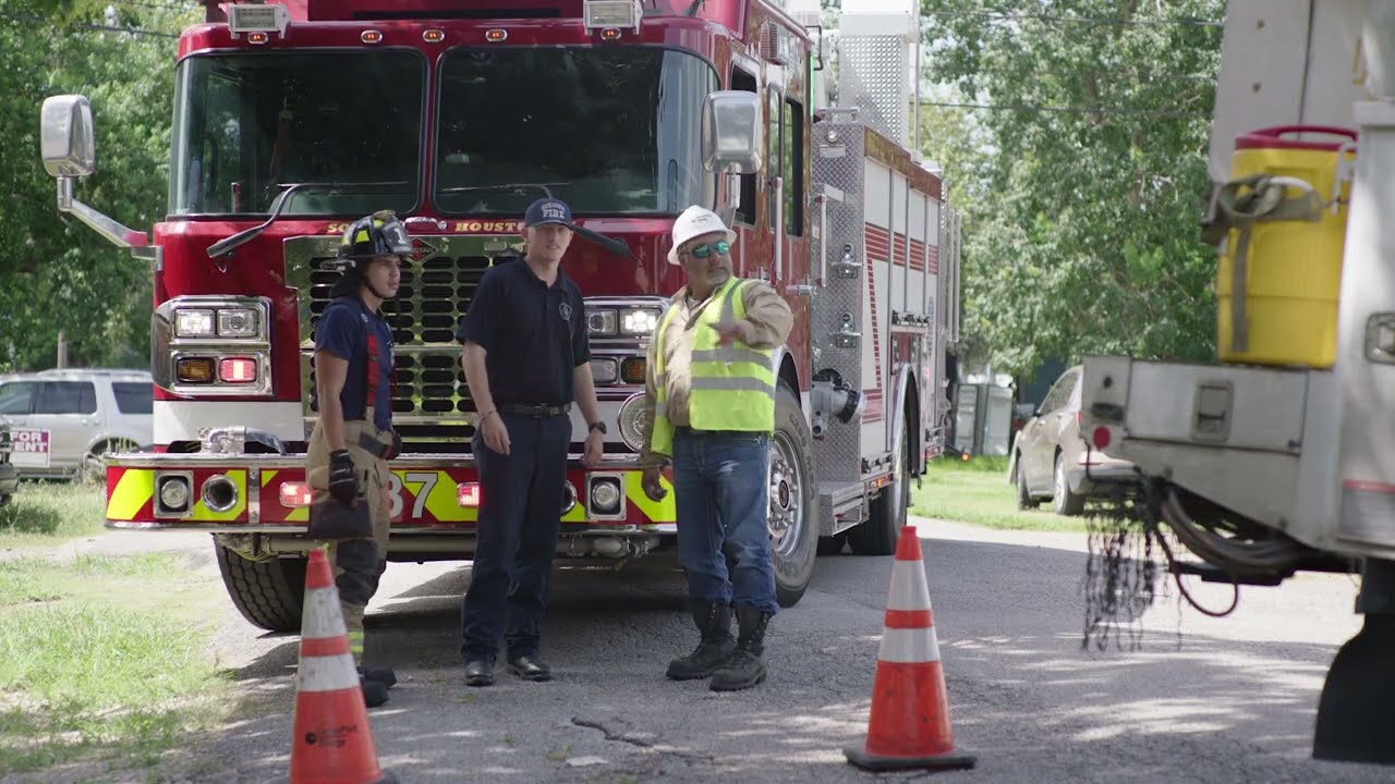 CenterPoint Energy reminds you to stay away from downed power lines