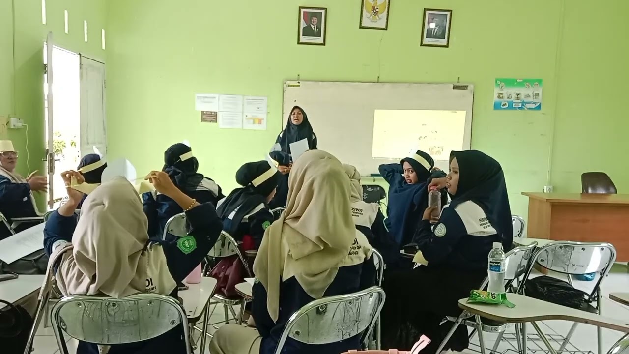 Praktik mengajar pkn