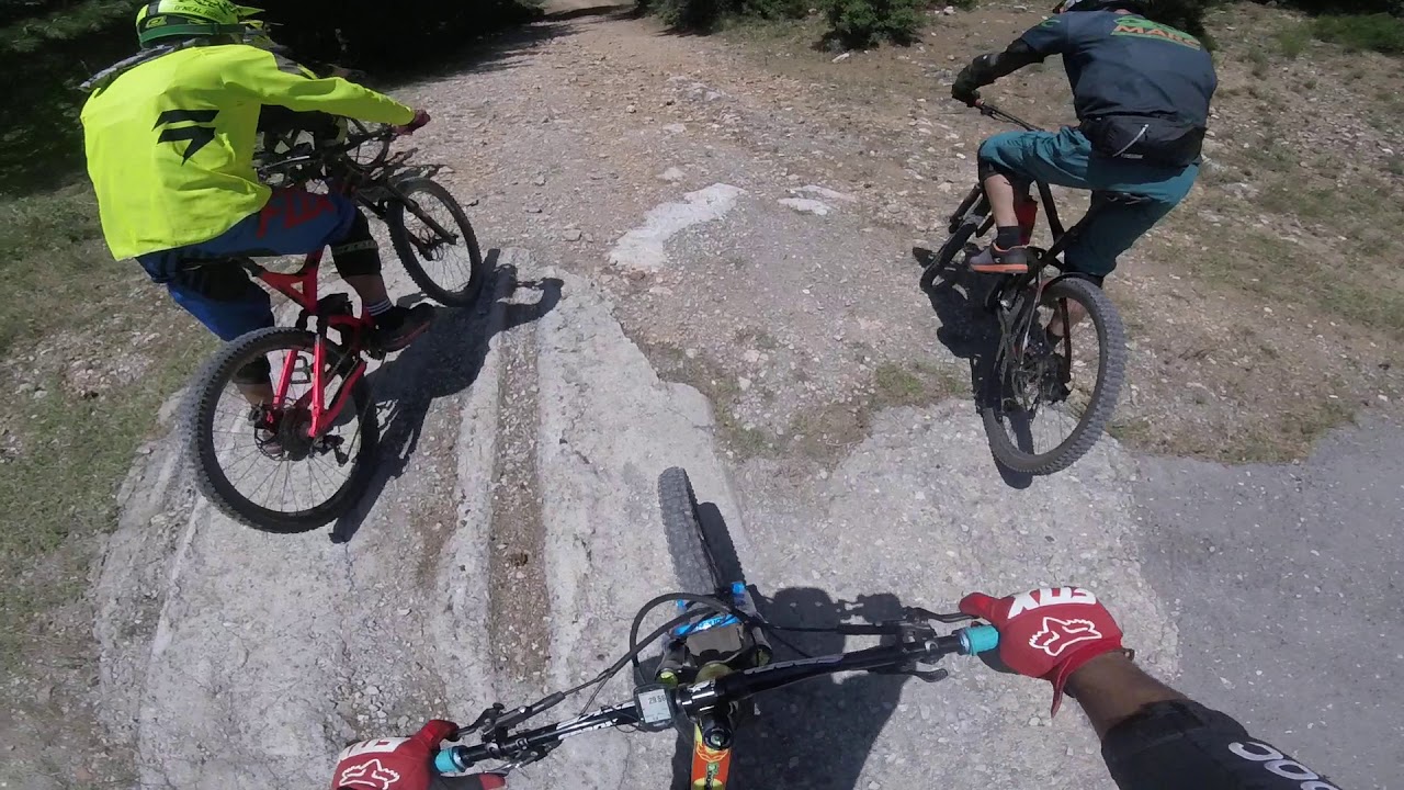&Pi;&alpha;&rho;&nu;&alpha;&sigma;&sigma;ό&sigmaf; trail 22