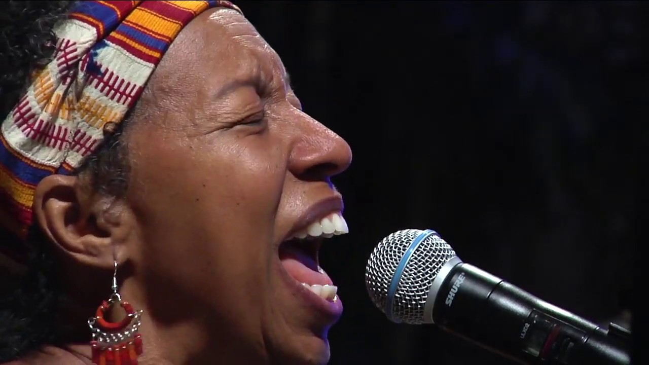 Rickie Byars - Oyaheya (Live at Mile Hi Church)