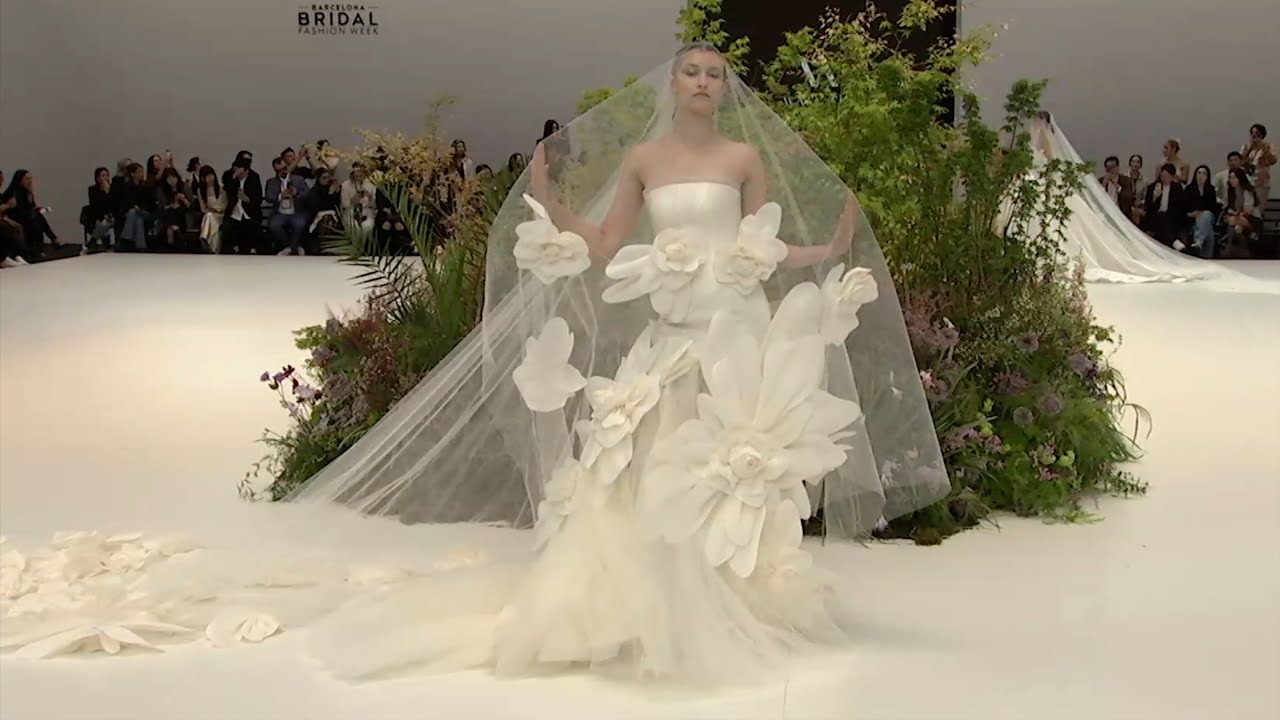 Wang Feng Bridal Runway Show | Barcelona Bridal Fashion Week Fall-Winter 2025 | VRAI Magazine