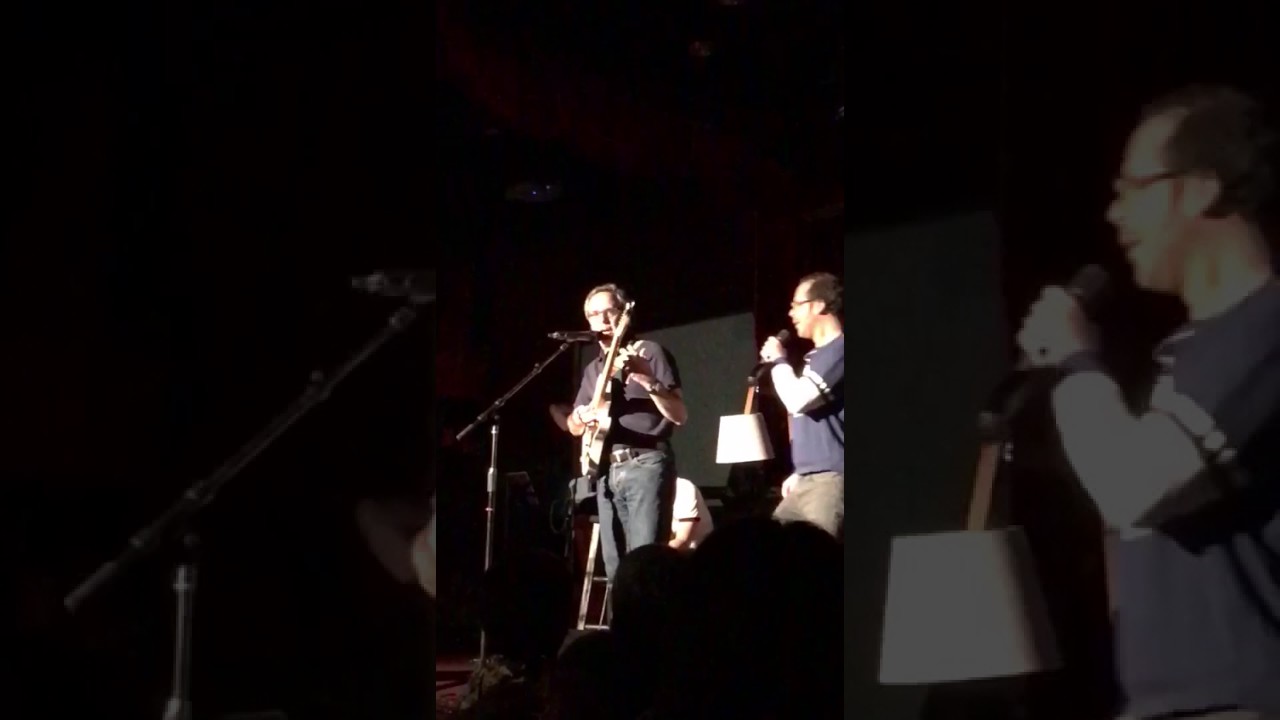 Un Desorden Un Zapato Un Sentimiento & Un Aditus STORYTELLING Miami Abril 28, 2017