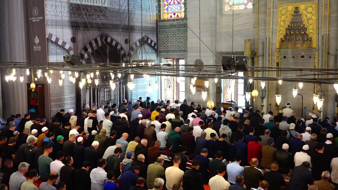 Sultanahmet camii Baş İmam Hatibi Kurra Hafız Fatih Kaya 17/10/2025 tarihli cuma namazı Hucurat 1/8