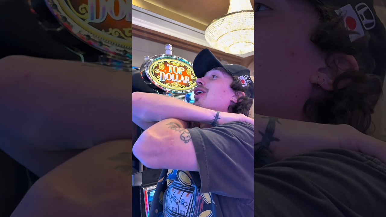 Как это вообще возможно?!? #исследуйте #казино #слоты #пинбол