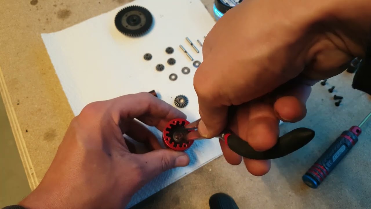 Corally Punisher XP - Mitteldifferential (Öl-Wechsel)