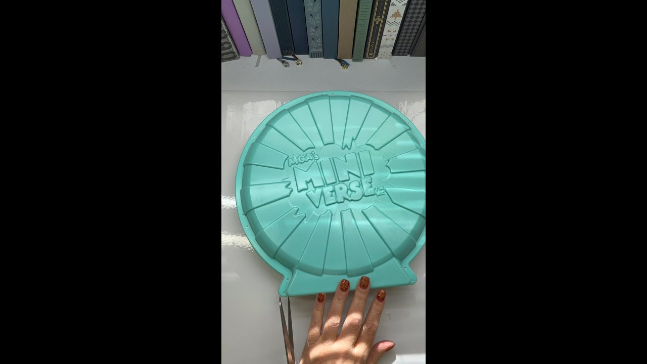Watch me open and build the MiniVerse Make it Mini Pizza Parlor ASMR