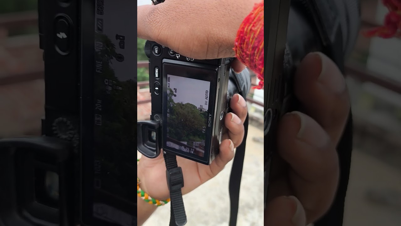 Sony 55 210 lens power