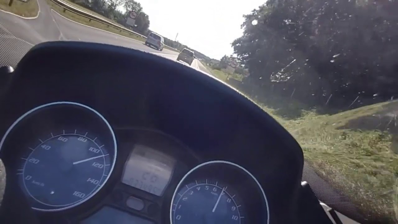 Piaggio mp3 300 highway ...reaching top speed