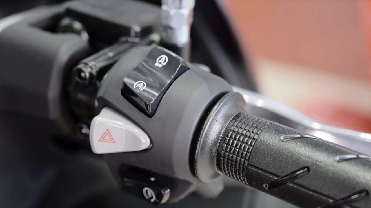 Forza 125 - Auto Stop & HSTC | Honda