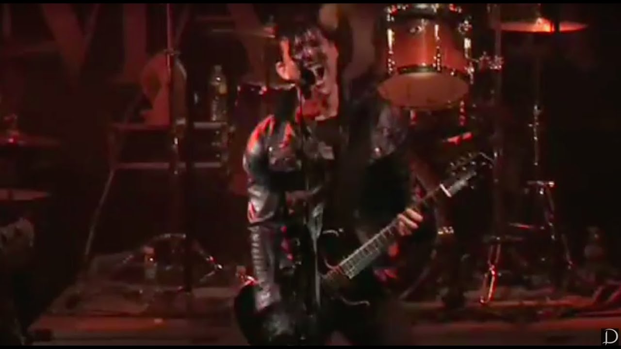 Dommin - Dark Holiday (Live Footage)