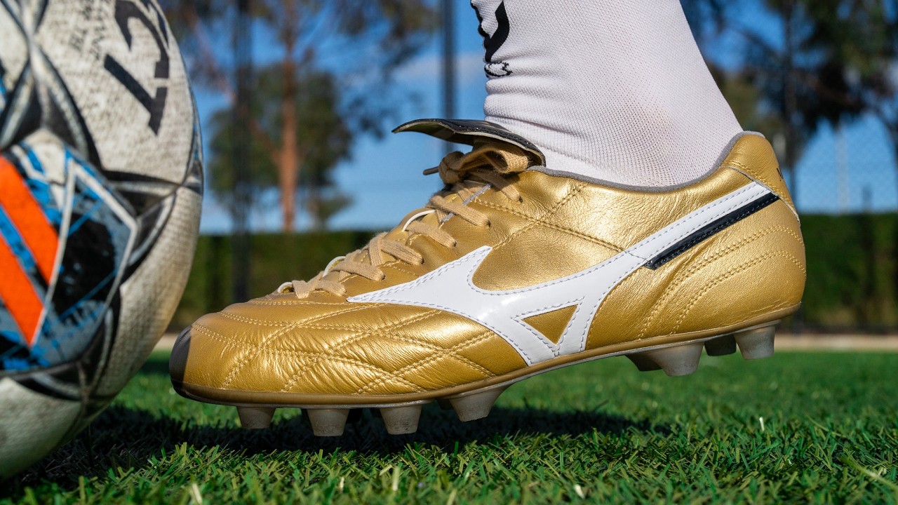 GOD TIER Leather Football Boots | Mizuno Morelia Ultra Light MIJ