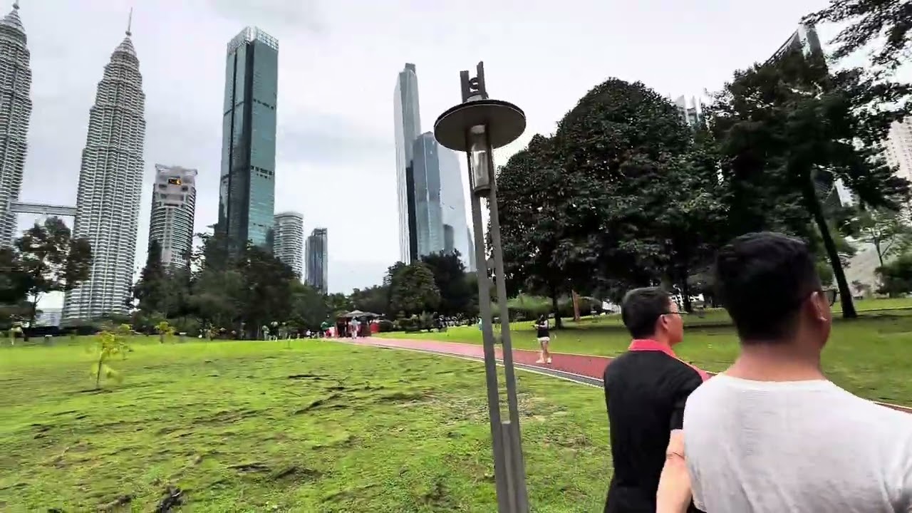 Jogging di KLCC Park Kuala Lumpur